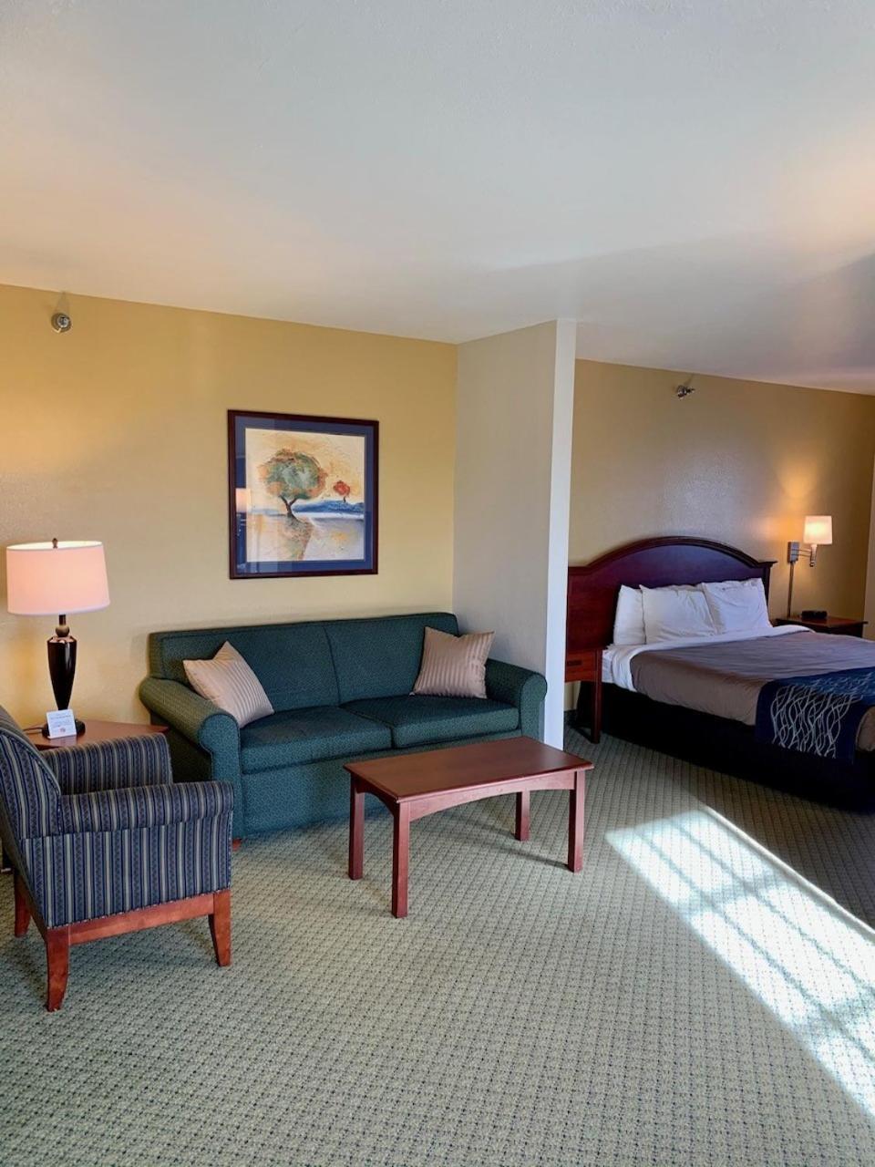 Grandstay Hotel & Suites Becker Экстерьер фото